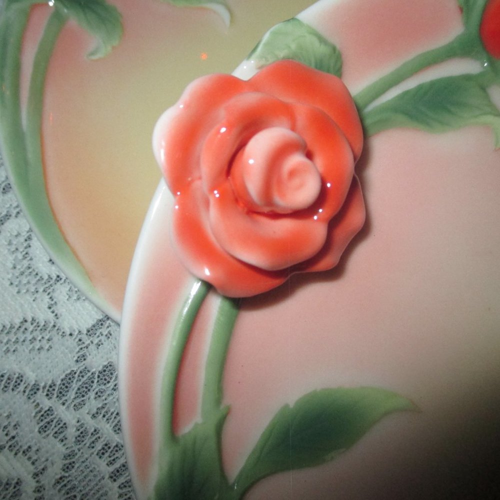 Raised Rose Candy/Cookie Dish - Picture 5 of 9